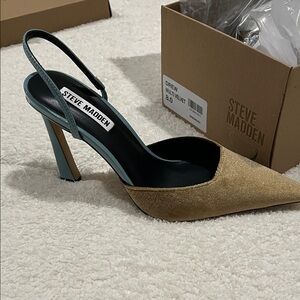 New, never worn Steve Madden Gold and Black Slingback Heels with box